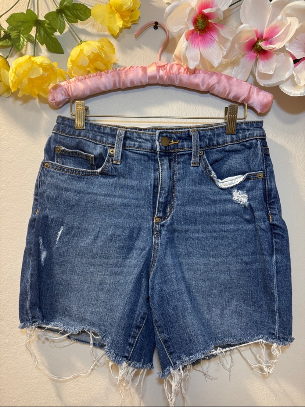Universal Thread Distressed Blue Denim Jean Shorts